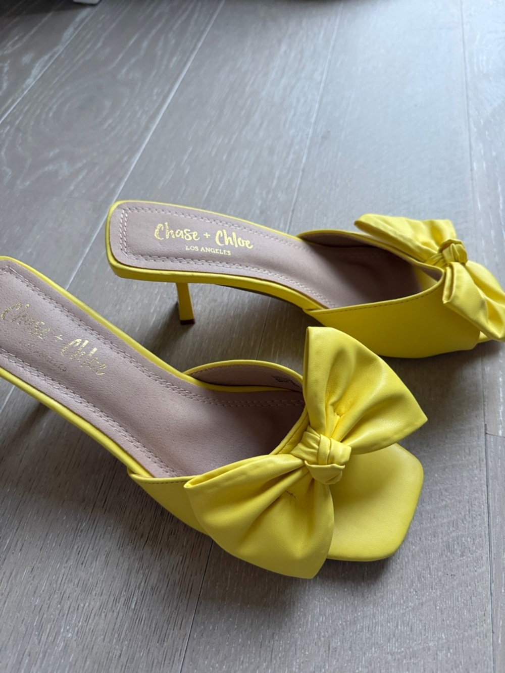 Chase + Chloe Yellow Bow Knot Mule Heels - Picture 5 of 5